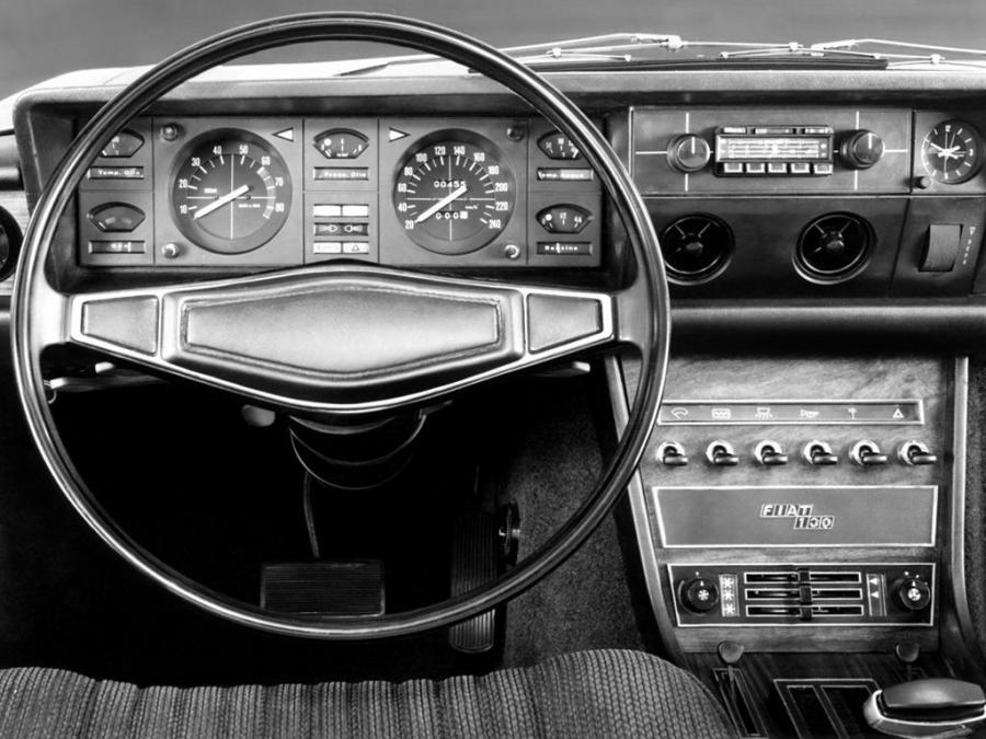  Fiat 130 Berlina 1969 года  (фото 11 из 12)